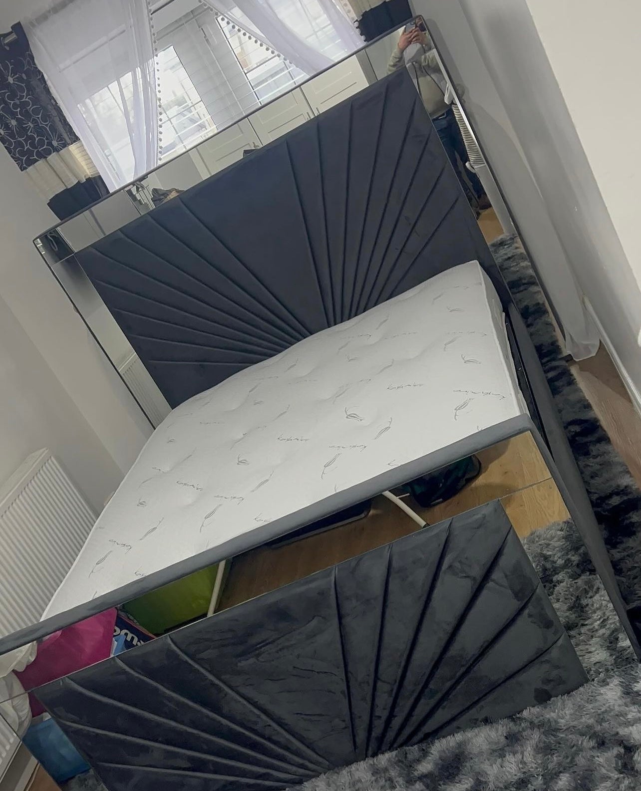 Jude Mirror Stripe Line bed Britainsleep